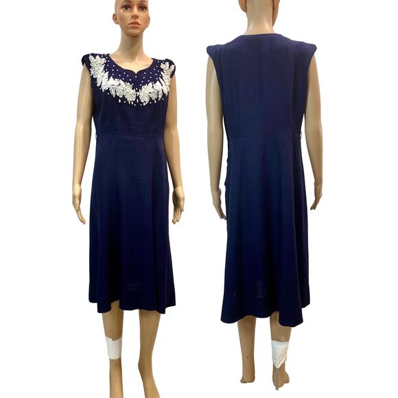 Vintage 1950s Dark Blue Linen Dress w Floral Lace Rhinestone & Bead Trim | M - Picture 3 of 10